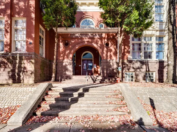 Grammery Court Apartments