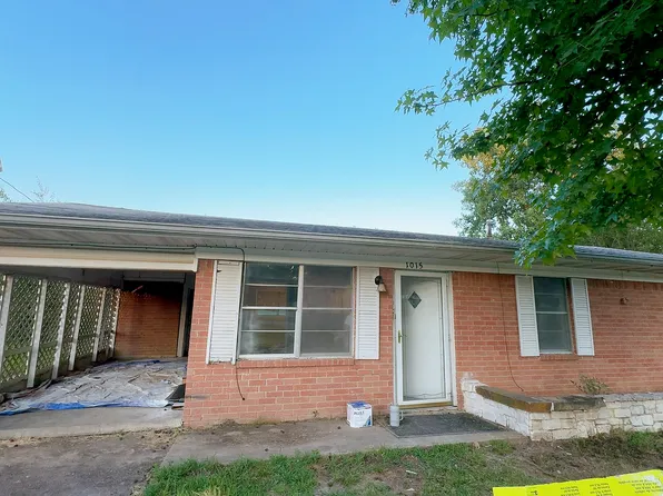 1015 19th St SW, Paris, TX 75460