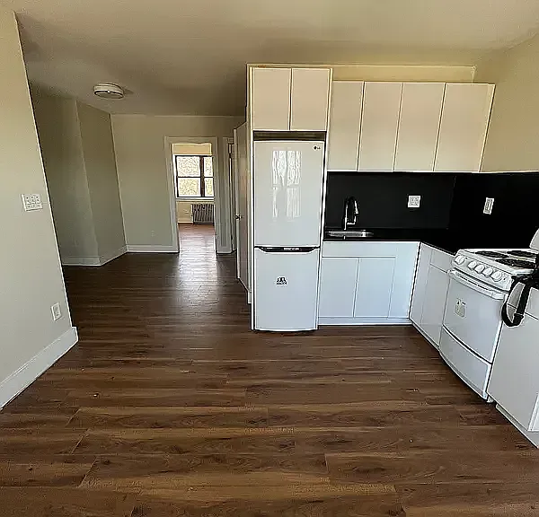 51 Berriman St #2 — Photo 2
