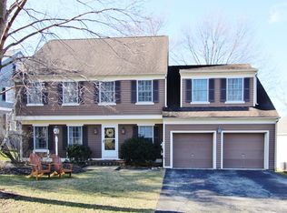 108 Fieldstone Ter, Stamford, CT 06902
