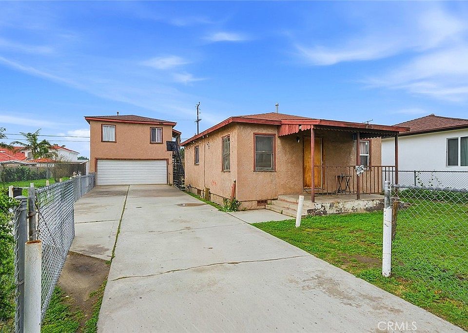 1st image of 6559 Darwell Ave