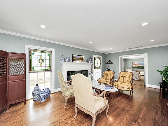 4th image of 2149 Stanmore Dr