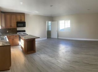 1130 N Beachwood Dr #1/2, Burbank, CA 91506