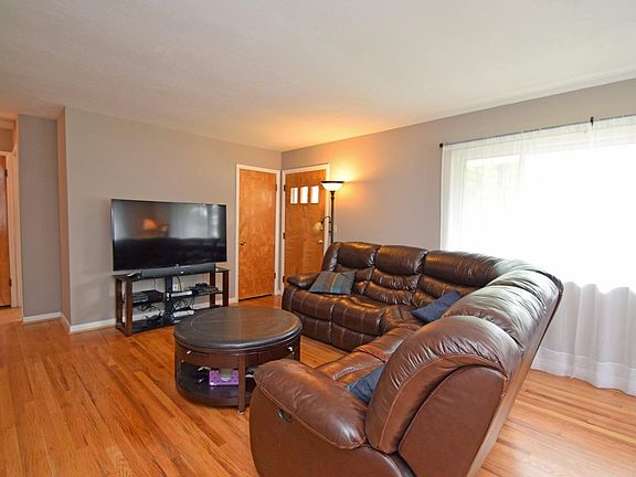 4th image of 10839 Lemarie Dr