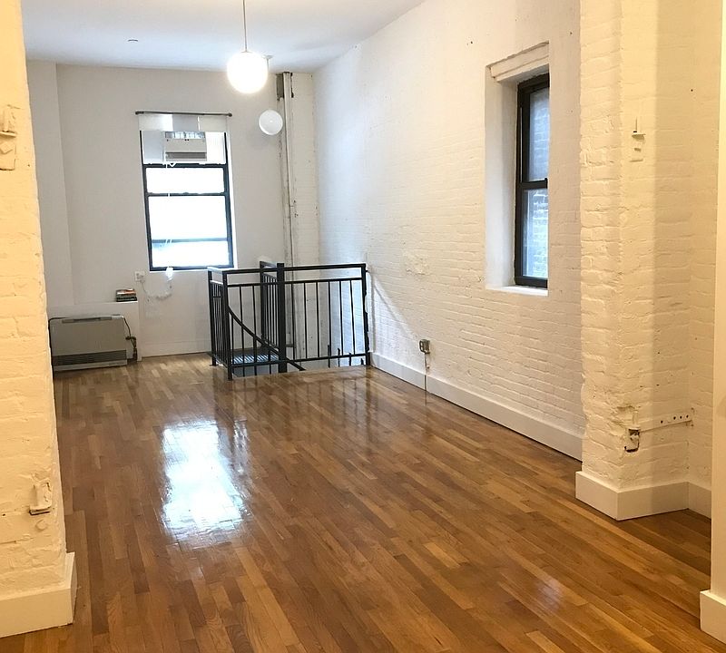 1st image of 101 Jefferson Ave APT 1A