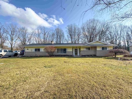 7126 Birchwood Dr, Mount Morris, MI 48458