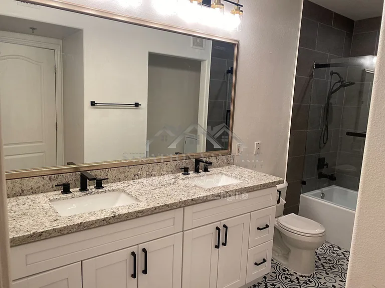 2134 E Broadway Rd #1047 — Photo 11