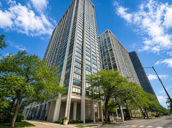 5455 N Sheridan Rd APT 1012, Chicago, IL 60640
