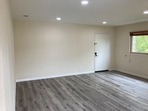 2nd image of 2502 28th St APT 5