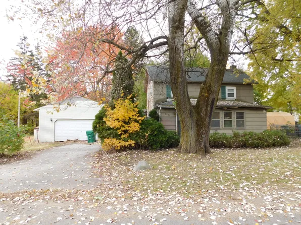 8932 Center St, Berrien Center, MI 49102