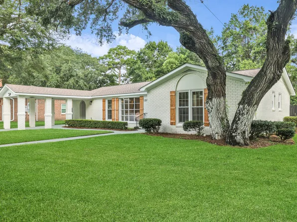 1387 W Lenevar Dr, Charleston, SC 29407