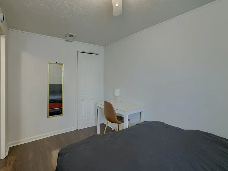 3322 S 78th St — Photo 22