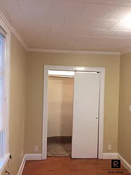 Rented by R New York