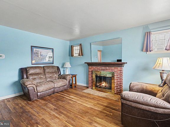 5th image of 5005 Virginia Ave