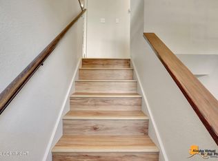6720 Foothill Dr, Anchorage, AK 99504
