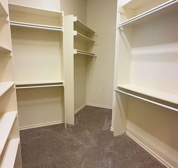 10100 Shadowview Dr — Photo 16