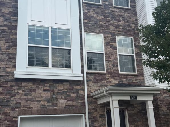 504 Keenland Ct