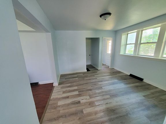 3rd image of 1223 Michigan Ave #3