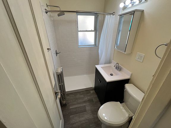 4th image of 5005 W Newport Ave #1