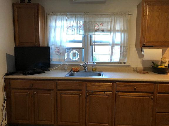 2nd image of 375 Jersey Ave #2