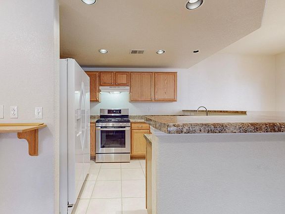 3rd image of 6800 Vista Del Norte Rd NE APT 816
