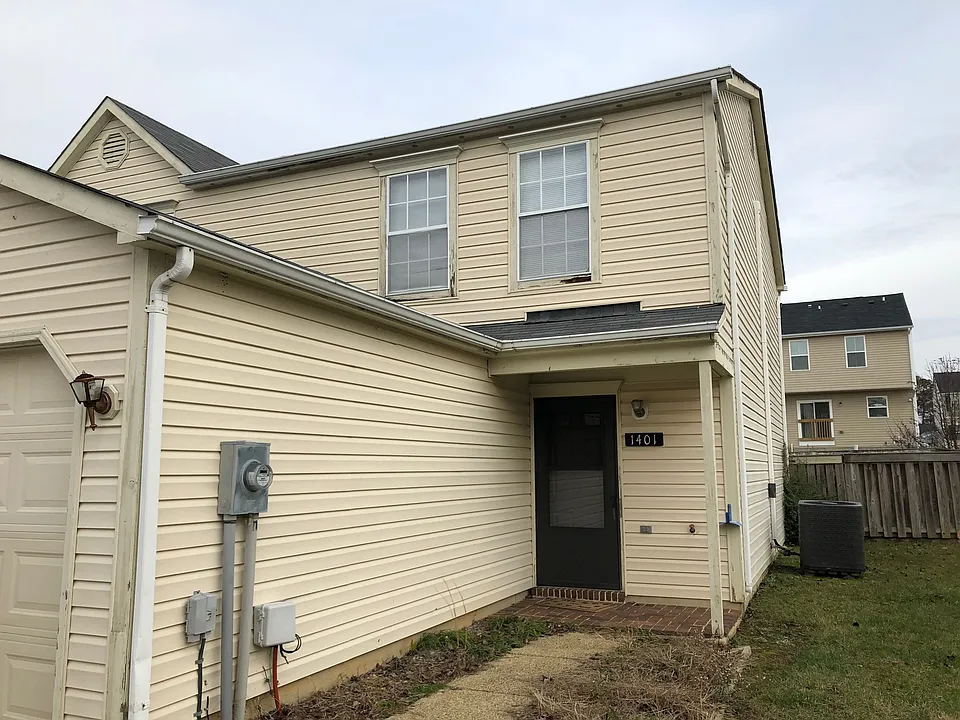 46352 Columbus Dr #1401