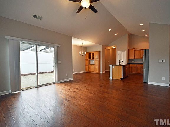 5th image of 208 Faith Dr #208