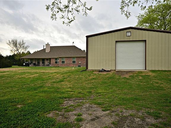 4th image of 4002 County Road 2616