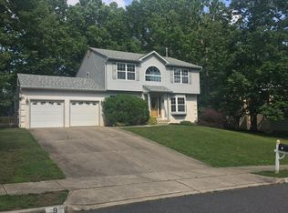 9 Militia Hill Rd, Sicklerville, NJ 08081