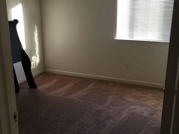 4th image of 420 Zachary Dr