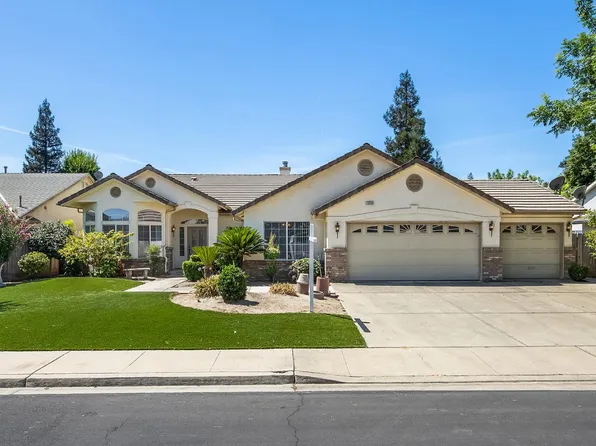 2390 Silverbrooke St, Kingsburg, CA 93631