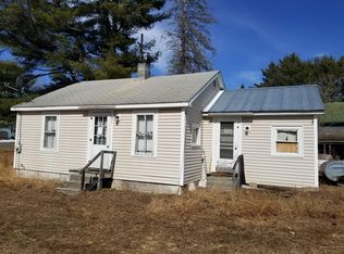 271 High St, South Paris, ME 04281