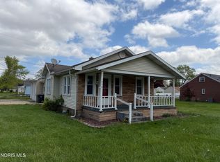 1054 Scott St, Maumee, OH 43537
