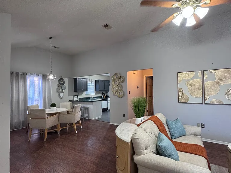 1212 McGowan Dr — Photo 8