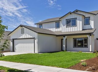 3377 NW 12th St #39, Redmond, OR 97756