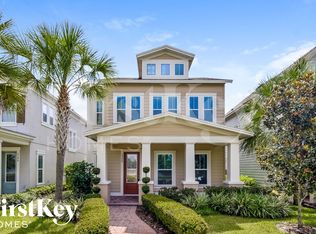 5948 Village Center Dr, Lithia, FL 33547