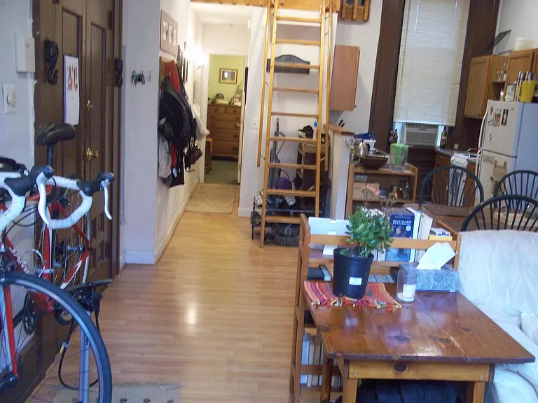 1625 Wallace St #1F — Photo 15