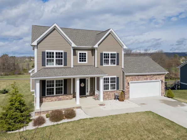 2244 Scenic Ridge Cir, Blacksburg, VA 24060