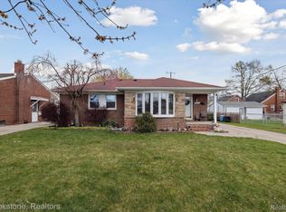 14828 Englewood Ave, Allen Park, MI 48101