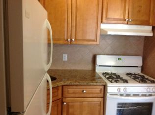 2583 35th St APT 2F, Astoria, NY 11103