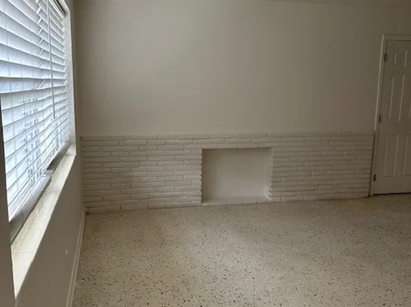 209 Bunker Ranch Rd, West Palm Beach, FL 33405