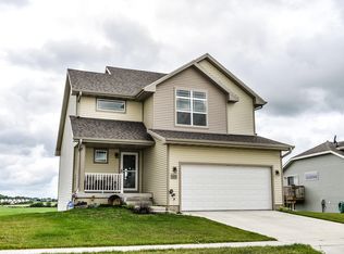 1005 37th St SW, Bondurant, IA 50035