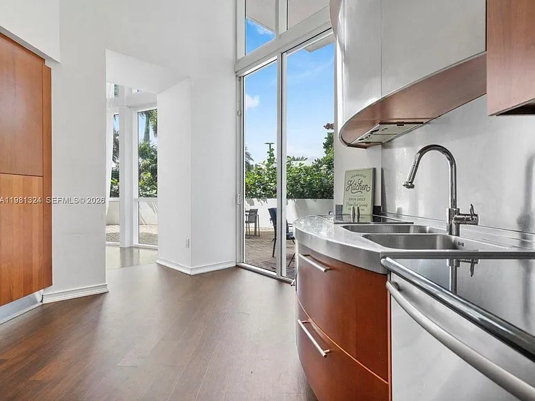 18101 Collins Ave #401-fl 33 — Photo 2