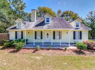 2712 Beach View Dr, Ocean Springs, MS 39564
