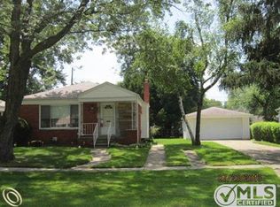 14081 Elgin Ave, Oak Park, MI 48237