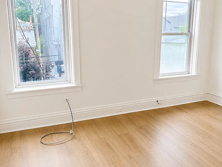 714 Summerlea St #6 — Photo 5
