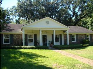 285 Wingfield Dr, Mobile, AL 36607