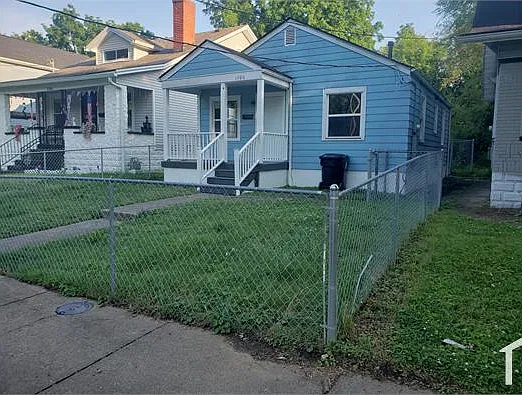2 bed, 800 sqft, $1,350 — Photo 2