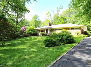 187 Sunlit Dr, Watchung, NJ 07069
