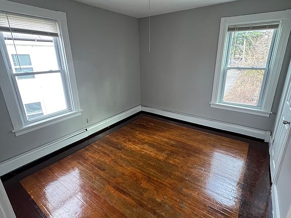 5th image of 274 Beech St #3